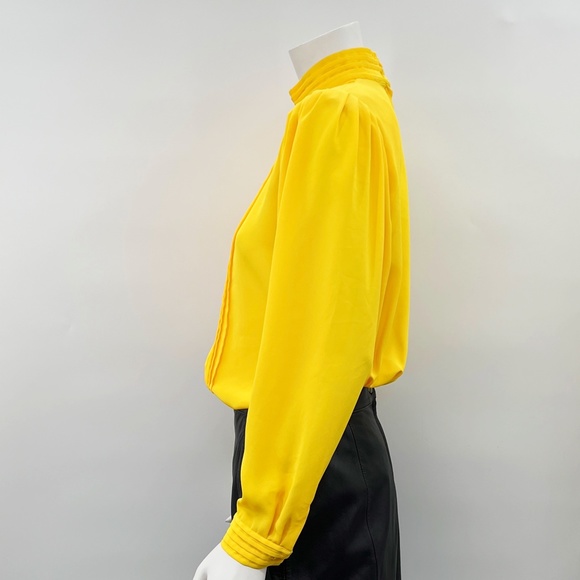 Simon Chang Yellow Button Back Blouse - Picture 6 of 11